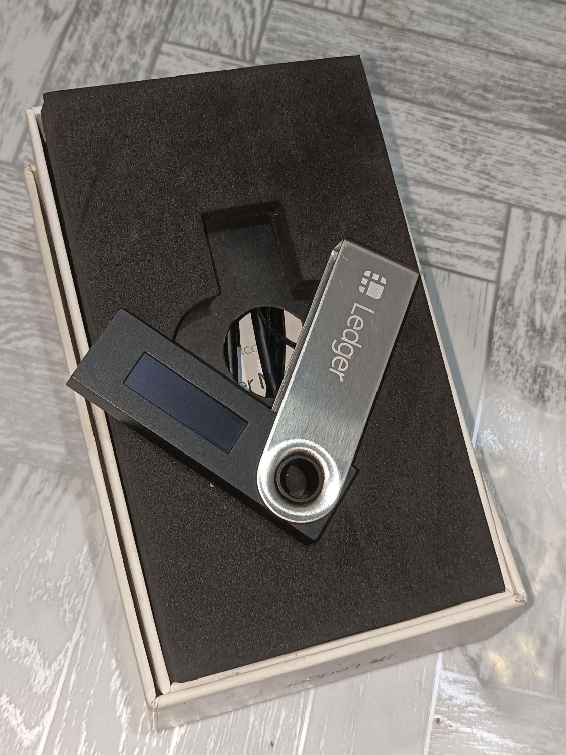 کیف پول لجر ledger nano s|قطعات و لوازم جانبی رایانه|مشهد, طبرسی شمالی|دیوار