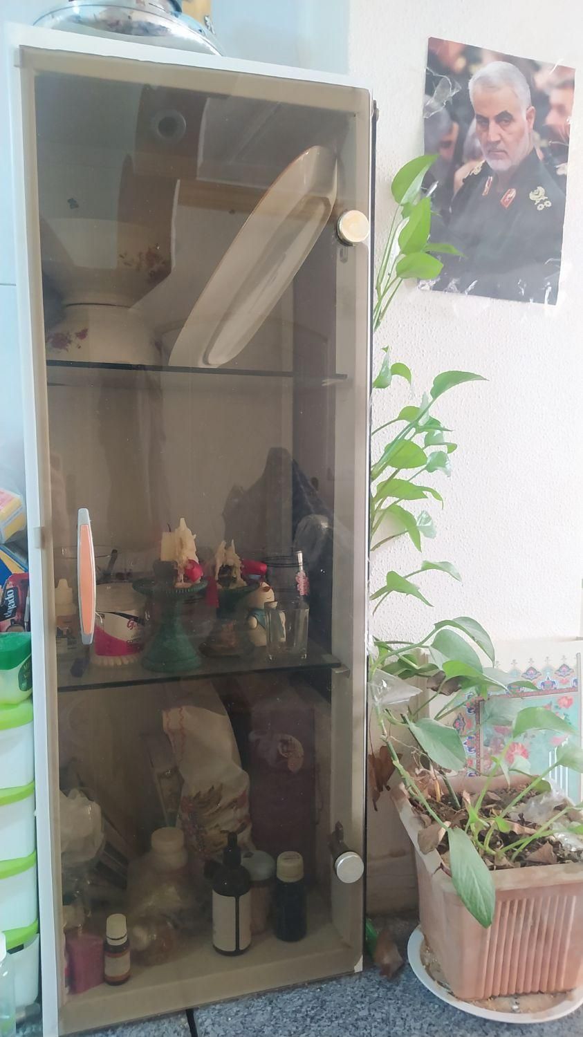 فروش دو عدد ویترین سالم|بوفه، ویترین، کنسول|شاهینشهر, گرگاب|دیوار