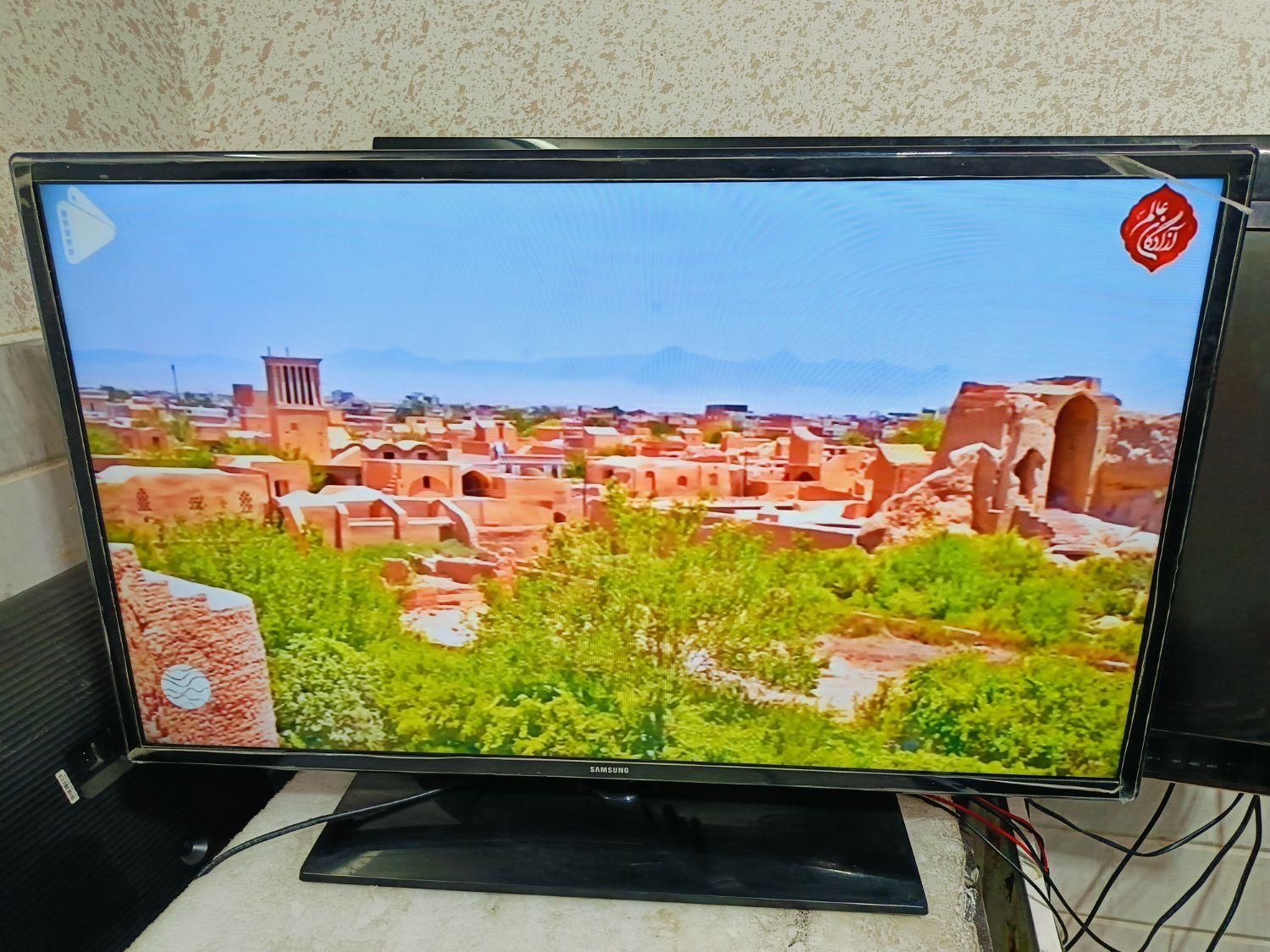 تعمیرات تخصصی LED و LCD|خدمات پیشه و مهارت|قم, آزادگان|دیوار