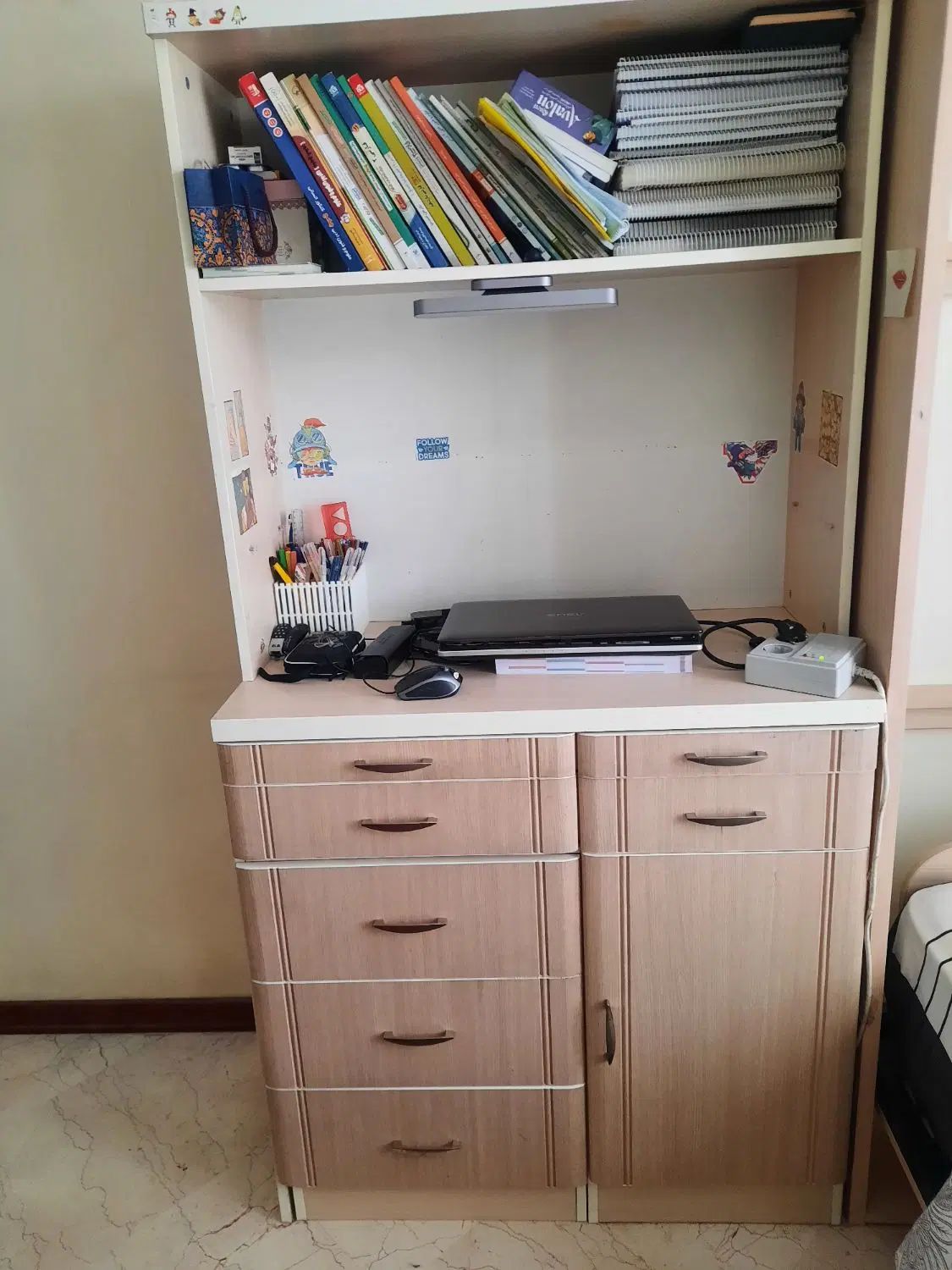 میز تحریر و کامپیوتر وکتابخانه مدلی خاص و کمیاب|میز تحریر و کامپیوتر|تهران, میرداماد|دیوار