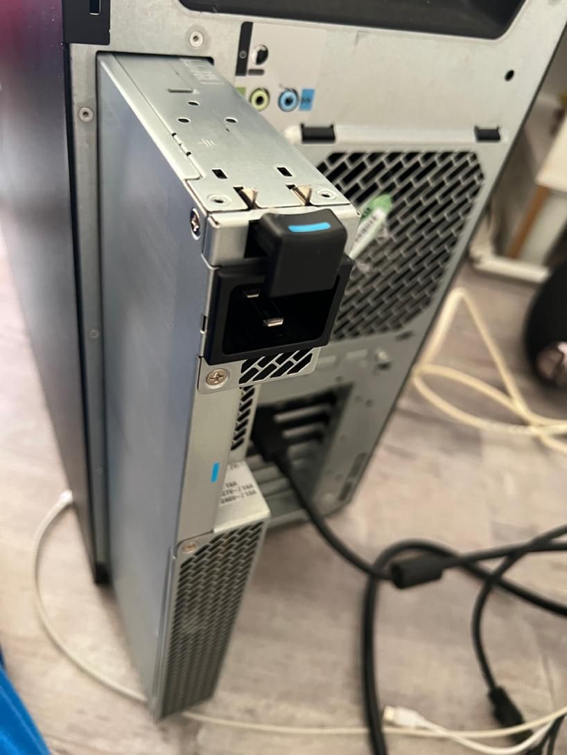 کیس hp workstation  برای سرور رندر های سنگین و ..|رایانه رومیزی|تهران, میدان انقلاب|دیوار