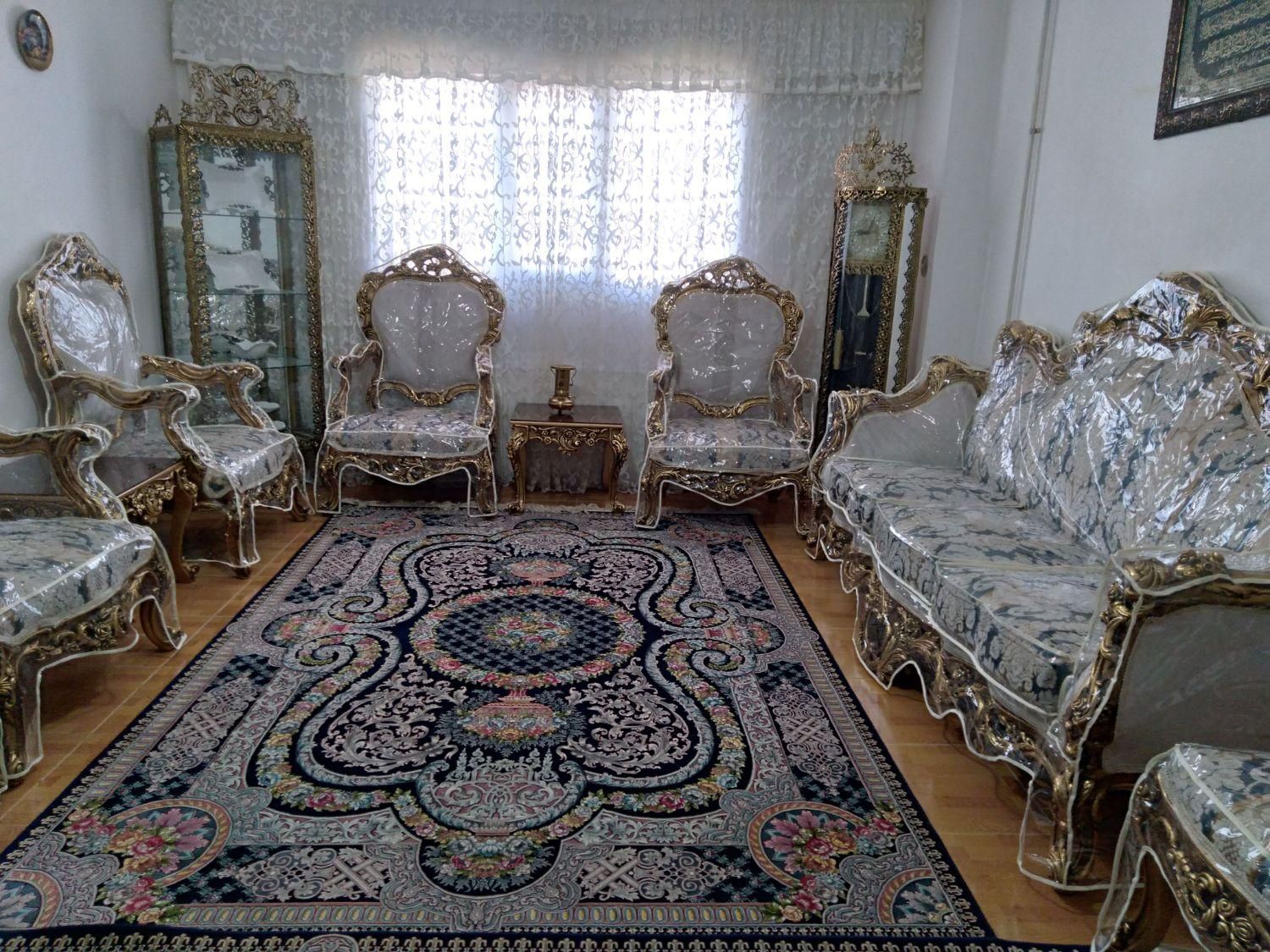 دوخت انواع کاور مبل ژله ای و پارچه و لمینت وکشدوزی|خدمات پیشه و مهارت|همدان, |دیوار