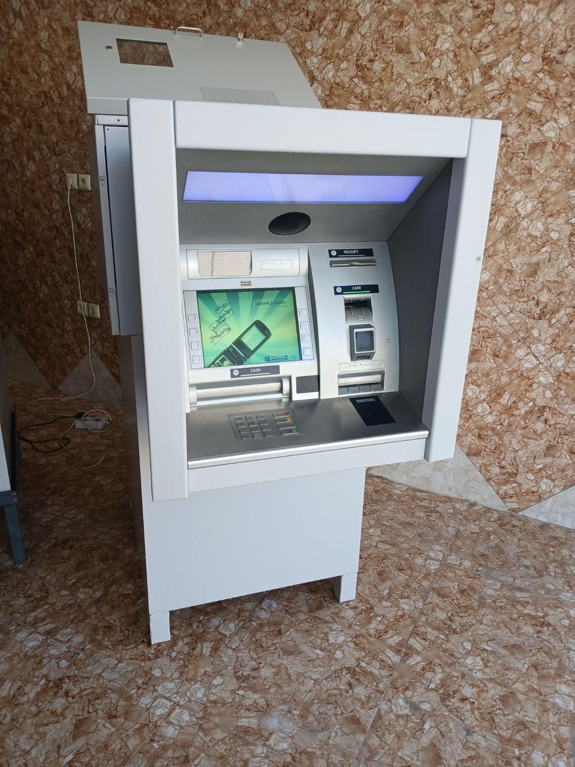 خودپرداز / عابربانک / باجه بانکی، atm / کشلس|فروشگاه و مغازه|اهواز, کوی فرهنگیان ۱|دیوار