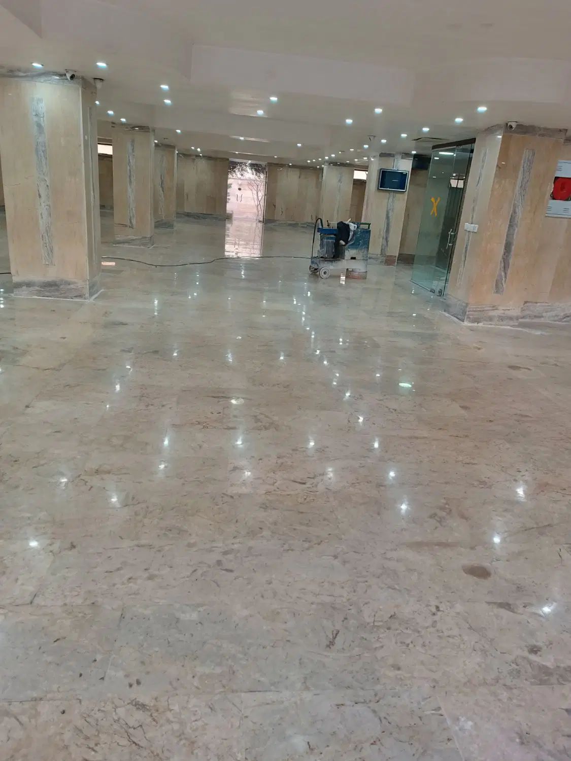 کفسابی کفساب سنگسابی سنگساب نظافت سنگ ساب کف ساب|خدمات نظافت|کرج, گوهردشت|دیوار