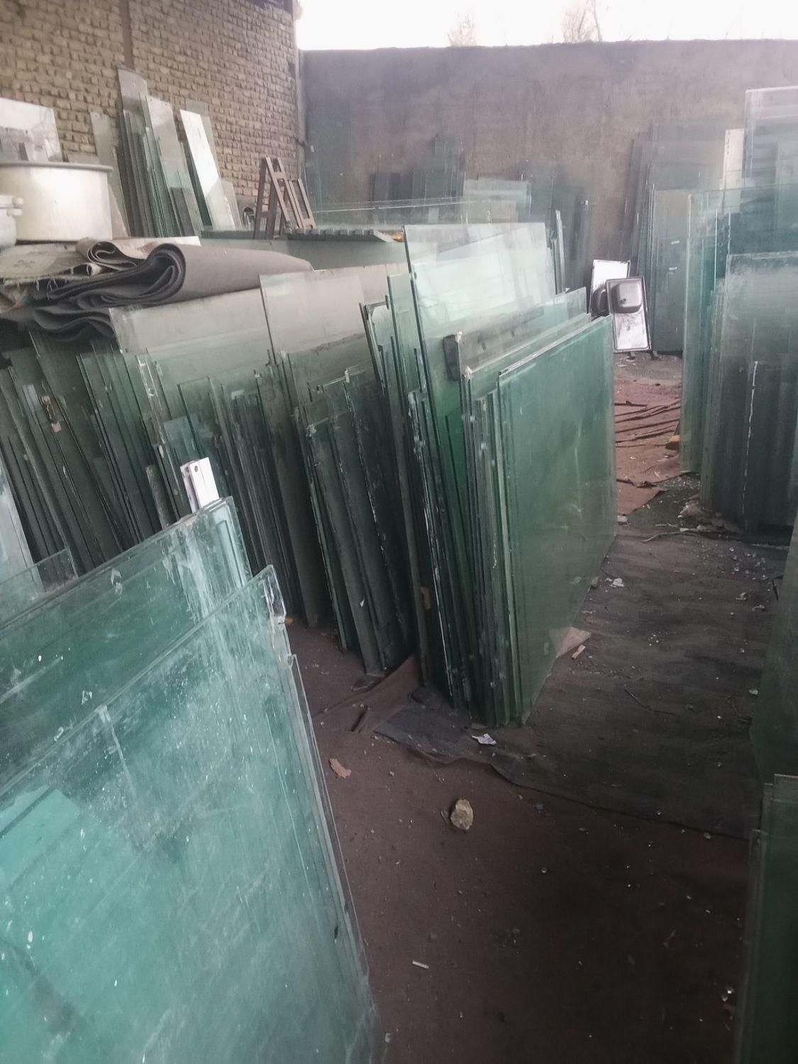 خریدفروش و خرید شیشه سکوریت|عمده‌فروشی|تهران, پاسداران|دیوار