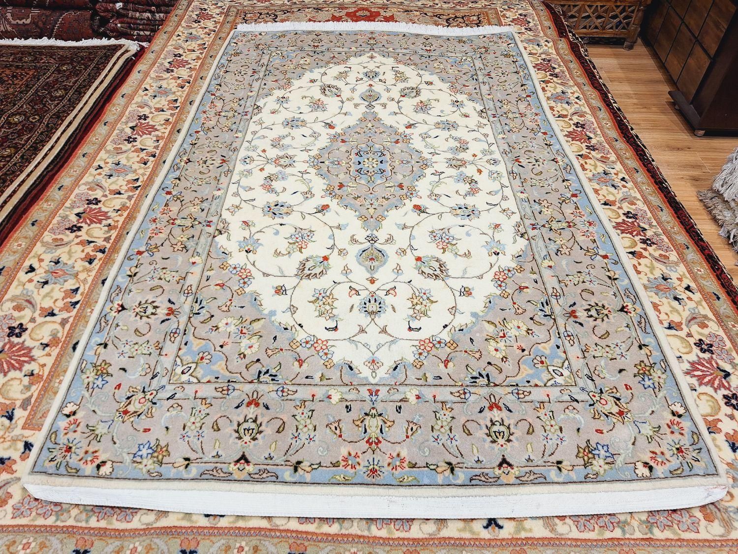 قالیچه دستباف کرم کاشان آکبند|فرش|تهران, اکباتان|دیوار