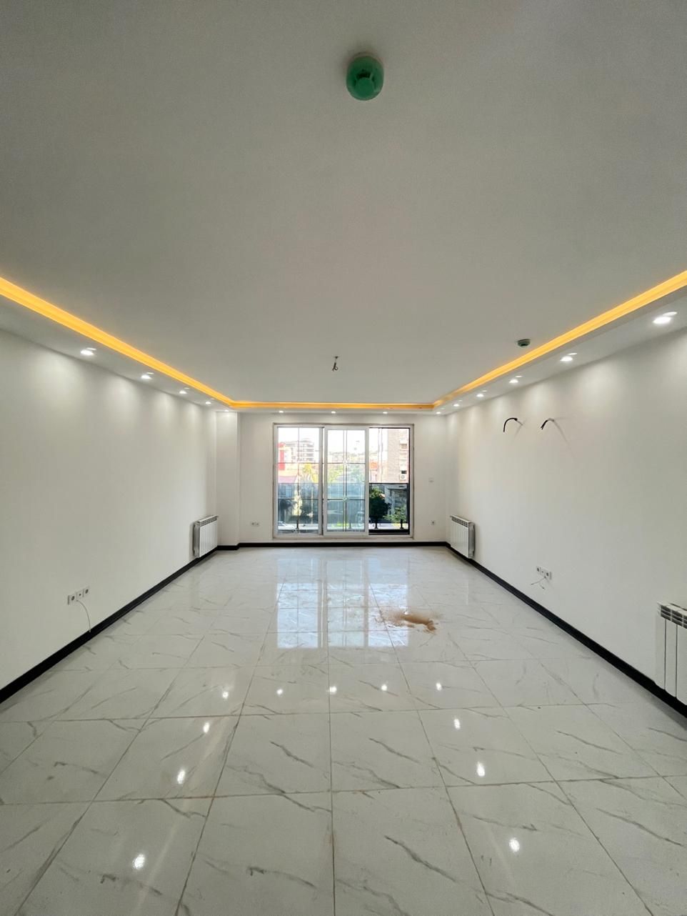 90متری،نمامدرن/خیابان اطبا،نزدیک دریا/کلید اول|فروش آپارتمان|بندر انزلی, کوی آزادگان|دیوار
