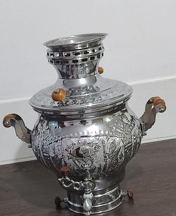سماور نونو|قوری، کتری، قهوه‌ساز دستی|اصفهان, ملاصدرا|دیوار