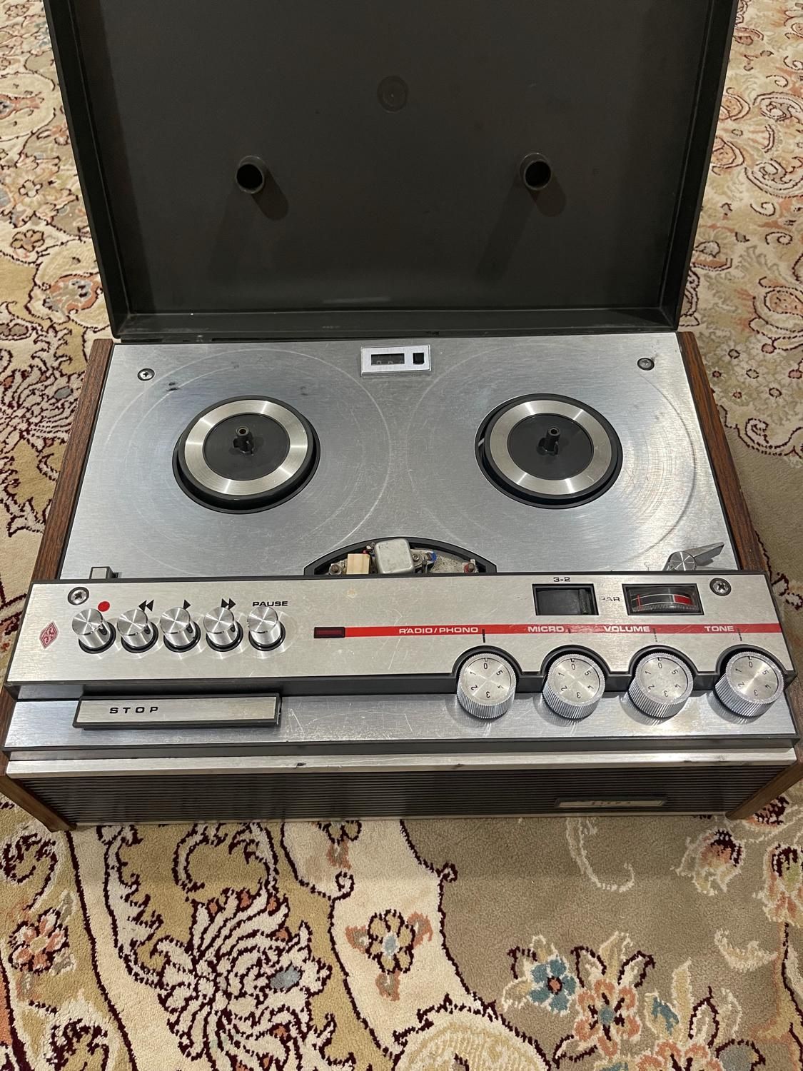 ریل های SIERA و GRUNDIG کلکسیونی نوستالژی ارزشمند|سیستم صوتی خانگی|تهران, دریاچه شهدای خلیج فارس|دیوار