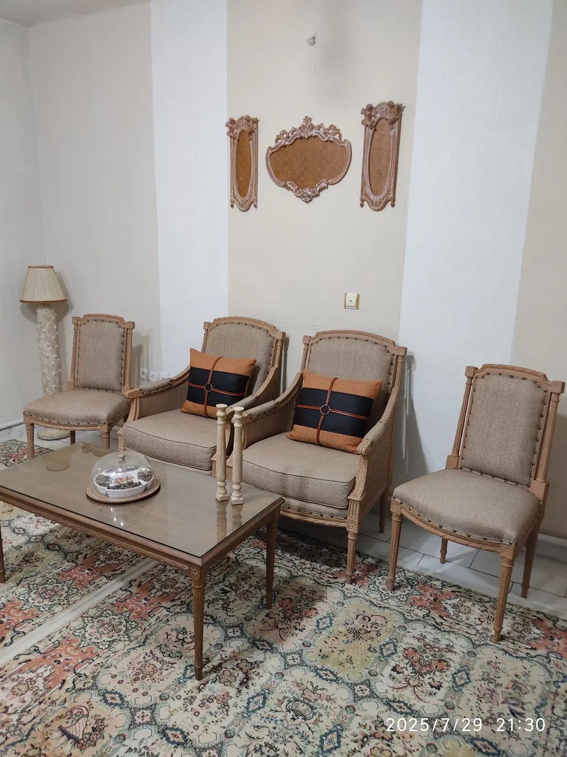 مبل و صندلی با چوب راش گرجستان و پارچه ترک|مبلمان خانگی و میز عسلی|تهران, پیکان شهر|دیوار