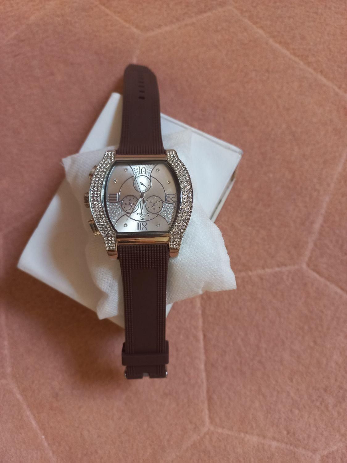 ساعت مچی موناکس|ساعت|تکاب, |دیوار