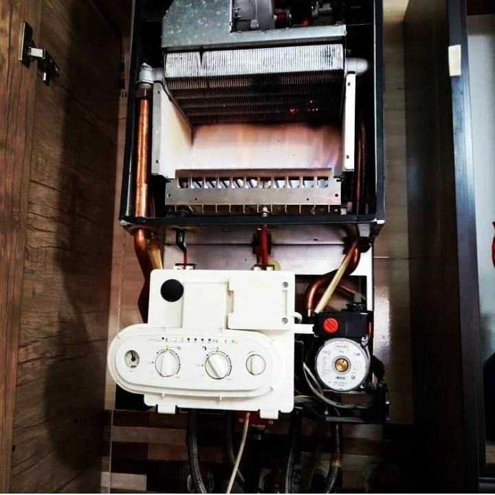 تعمیر پکیج و آبگرمکن دیواری در تمام نقاط شهر|خدمات پیشه و مهارت|اصفهان, ملک‌شهر|دیوار