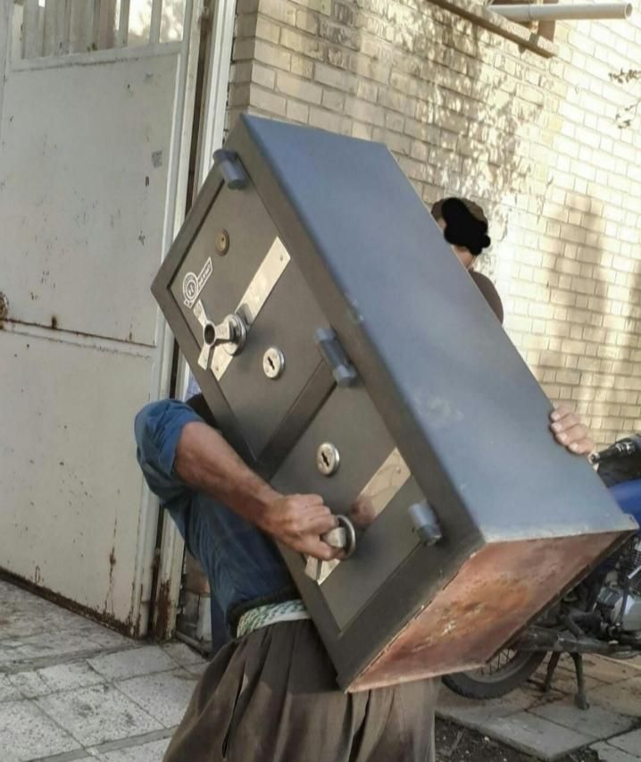 باربری، جابجایی اسباب واثاثیه حمل بار اثاث کشی|خدمات حمل و نقل|کاشان, شهرک امیرالمومنین|دیوار