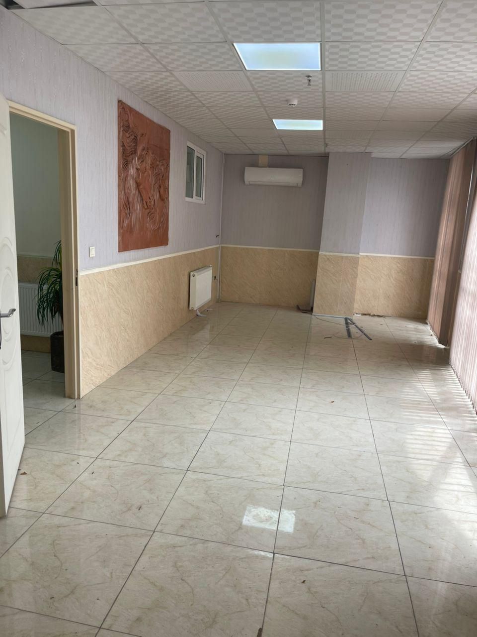 دفتر اداری ۲۵۰متری/گلشهر|اجارهٔ دفتر کار، اتاق اداری، مطب|کرج, گلشهر|دیوار