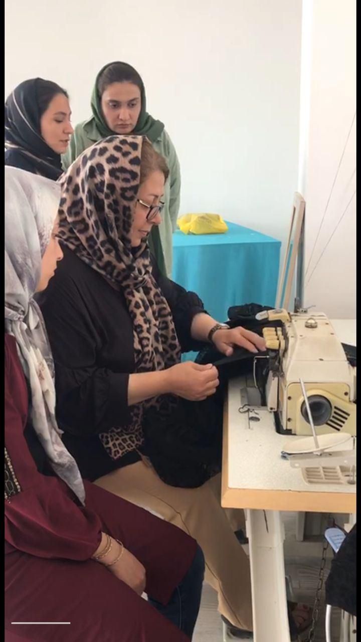 آموزش(نازک دوزی،مانتودوز،دوزنده لباس شب و عروس|خدمات آموزشی|ارومیه, |دیوار