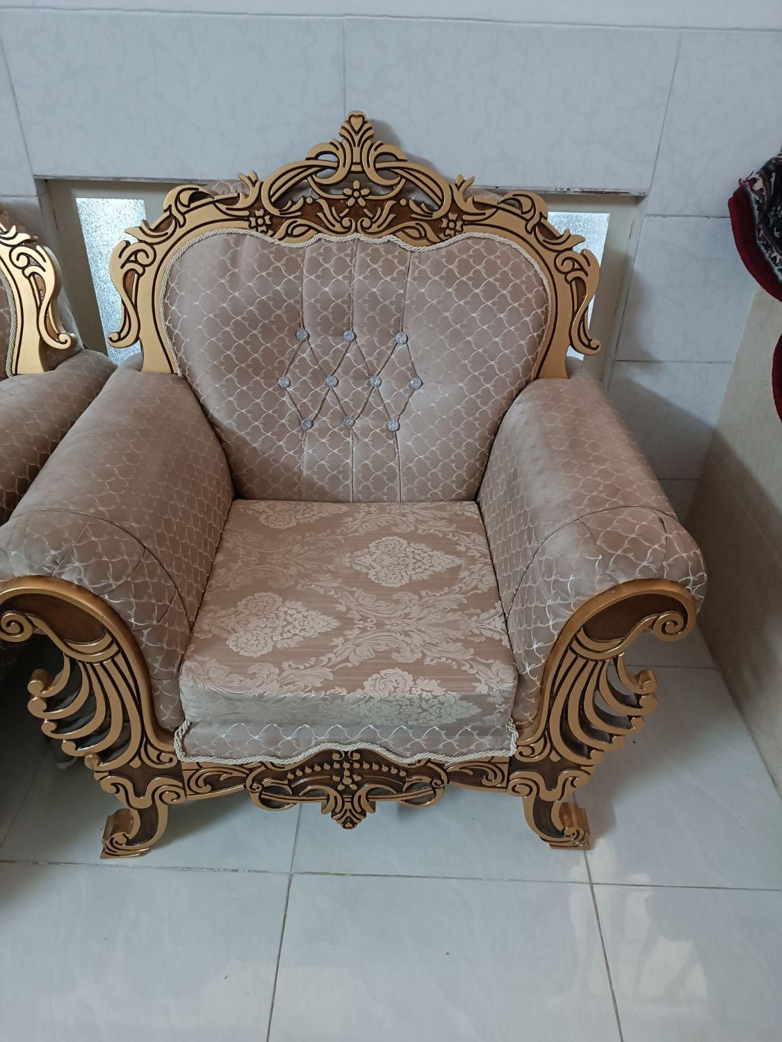 مبل سلطنتی|مبلمان خانگی و میز عسلی|یزد, |دیوار