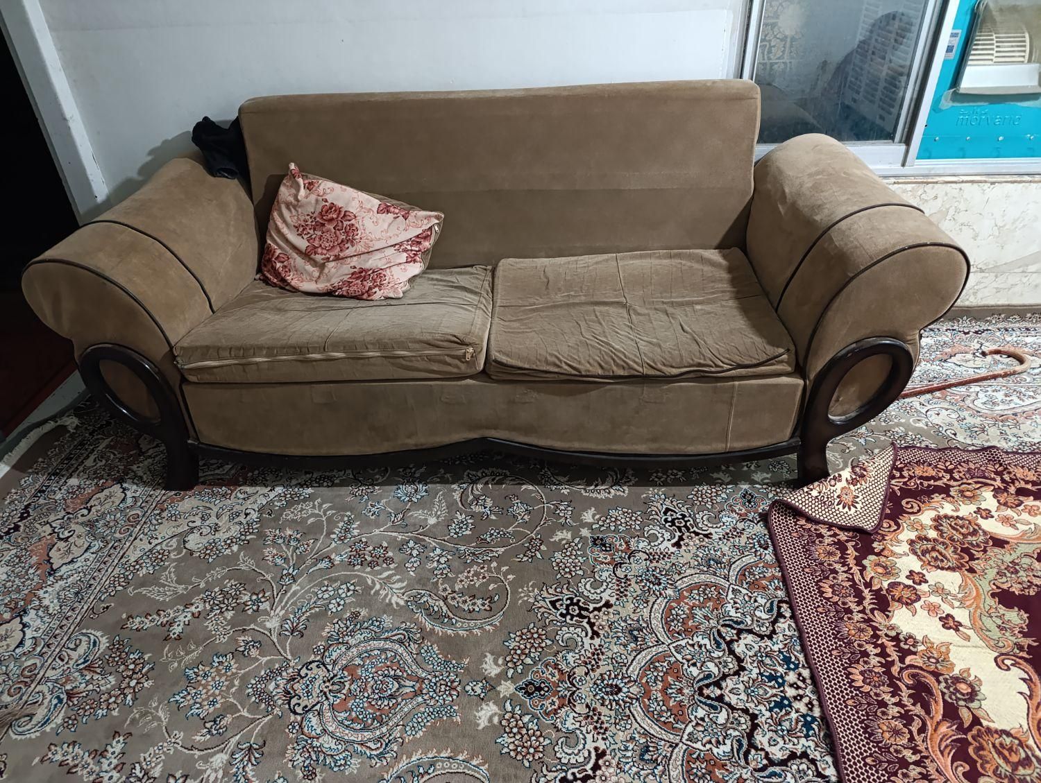 مبل|مبلمان خانگی و میز عسلی|شیروان (خراسان), |دیوار