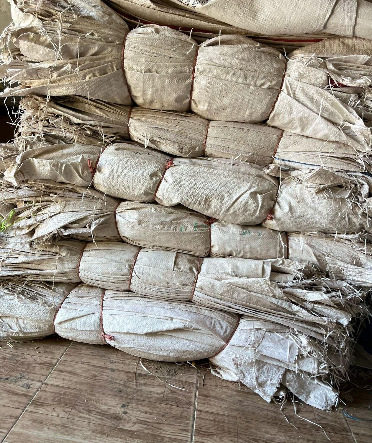 گونی (کیسه)|عمده‌فروشی|ری, شهید غیوری (ابن باویه)|دیوار