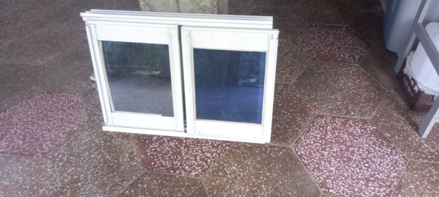 فروش پنجره آلومینیوم بهترین کیفیت در حد نو|مصالح و تجهیزات ساختمان|بندر انزلی, شهرک اسحاقی|دیوار