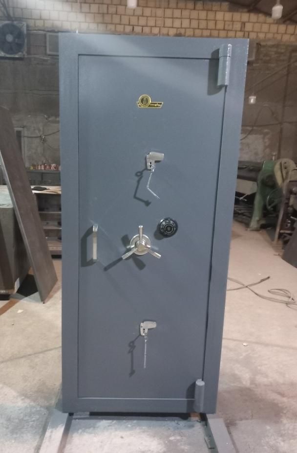 گاوصندوق 2000Sفول امنیت طلافروشی نمایشگاهی|ابزارآلات|شیراز, تندگویان|دیوار