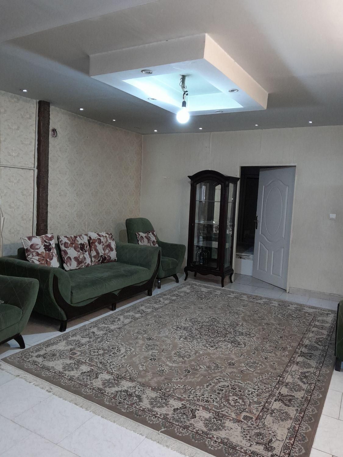 اجاره روزانه/هفتگی/ماهانه خانه ویلایی  در گلشهر|اجارهٔ کوتاه‌مدت آپارتمان و سوئیت|کرج, گلشهر|دیوار