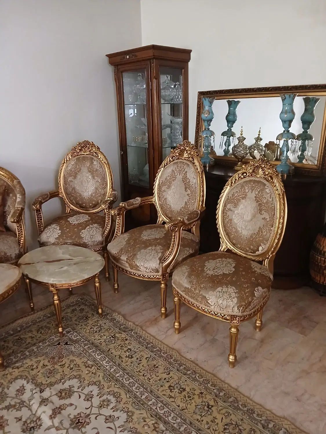 مبل  استیل  با میز جلو و عسلی رویه سنگ مرمر|مبلمان خانگی و میز عسلی|تهران, سید خندان (جلفا)|دیوار