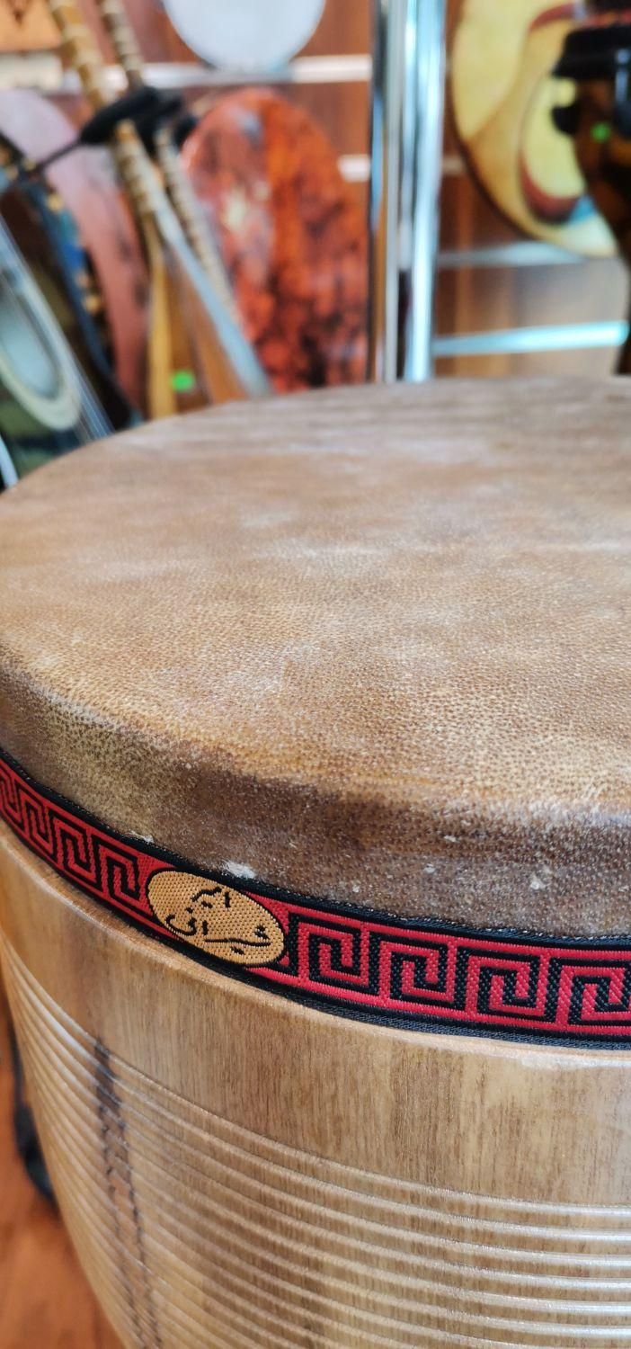 تنبک شیرانی /چوب گردو پوست شتر/بدنه یک تیکه|درام و پرکاشن|نوشهر, |دیوار