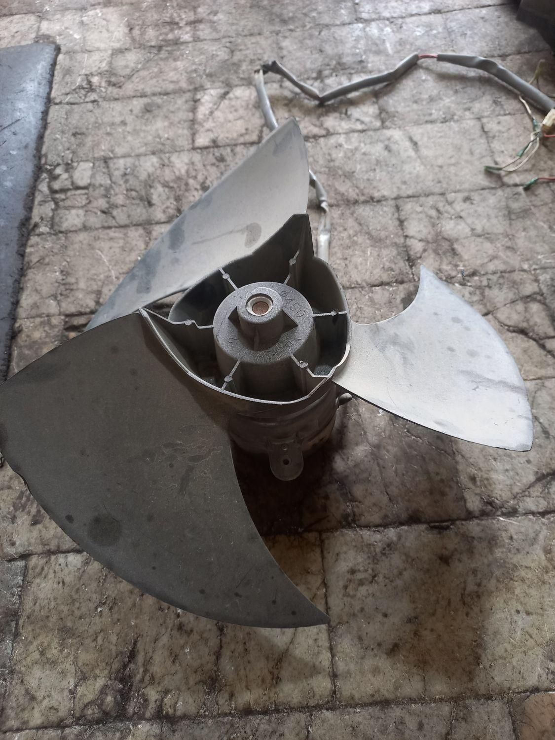 فن با پروانه کندانسور اوجنرال ۲۴۰۰۰ ۶۵وات تایلندی|کولر گازی و فن‌کوئل|بندرعباس, |دیوار