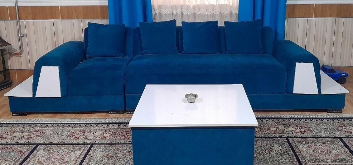 مبل ۸نفره پارچه تعویض شده.همراه تخت و ۲عدد پاف|مبلمان خانگی و میز عسلی|فاضل آباد, |دیوار