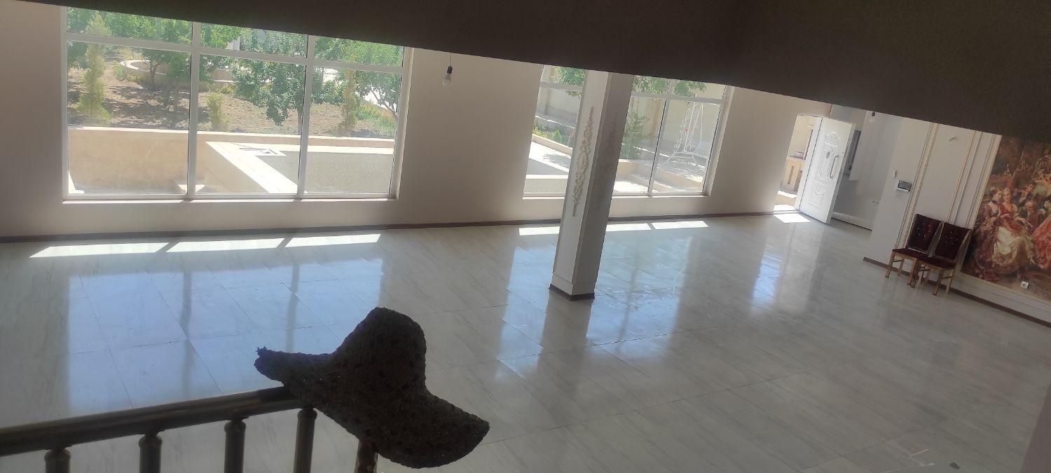 فروش باغ ویلای شاه نشین دوبلکس ۱۰۰۰متری|فروش خانه و ویلا|مشهد, عسگریه|دیوار