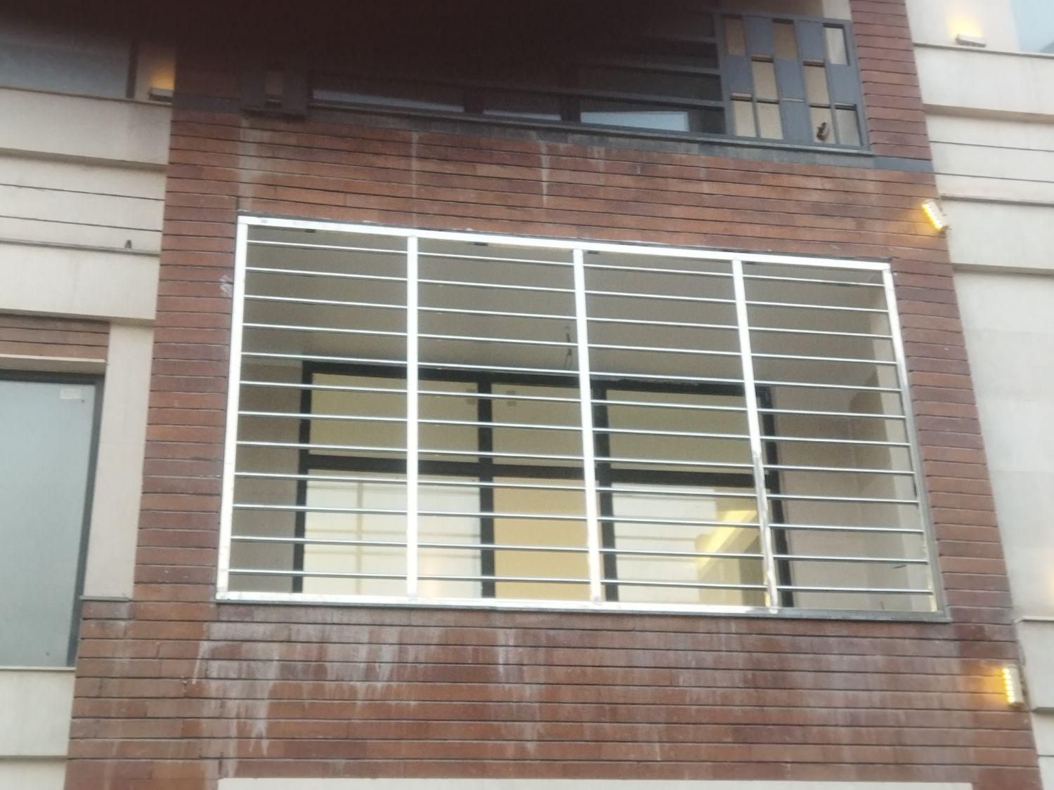 حفاظ پنجره نرده راه پله|مصالح و تجهیزات ساختمان|تهران, تختی|دیوار