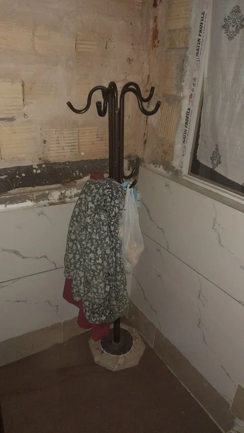 چوب لباسی|بندرخت و رخت‌آویز|مشهد, پورسینا|دیوار