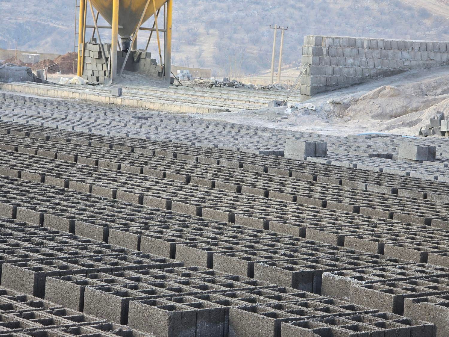 کارگر. انبار بلوک|استخدام معماری، عمران و ساختمانی|یاسوج, |دیوار