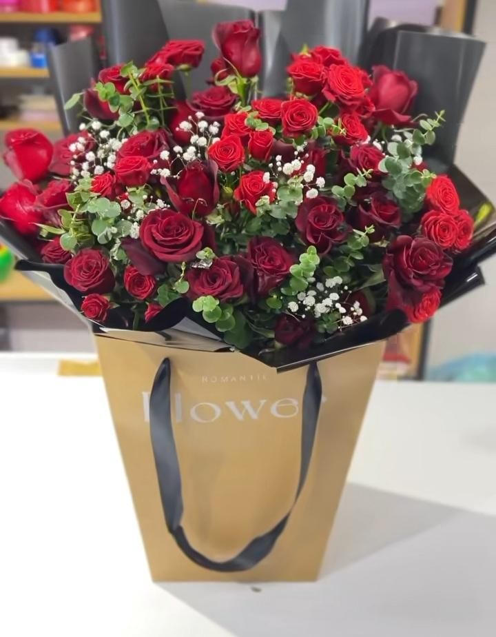 گل آرایی|گل و گیاه طبیعی|پاکدشت, پاکدشت (مامازند)|دیوار