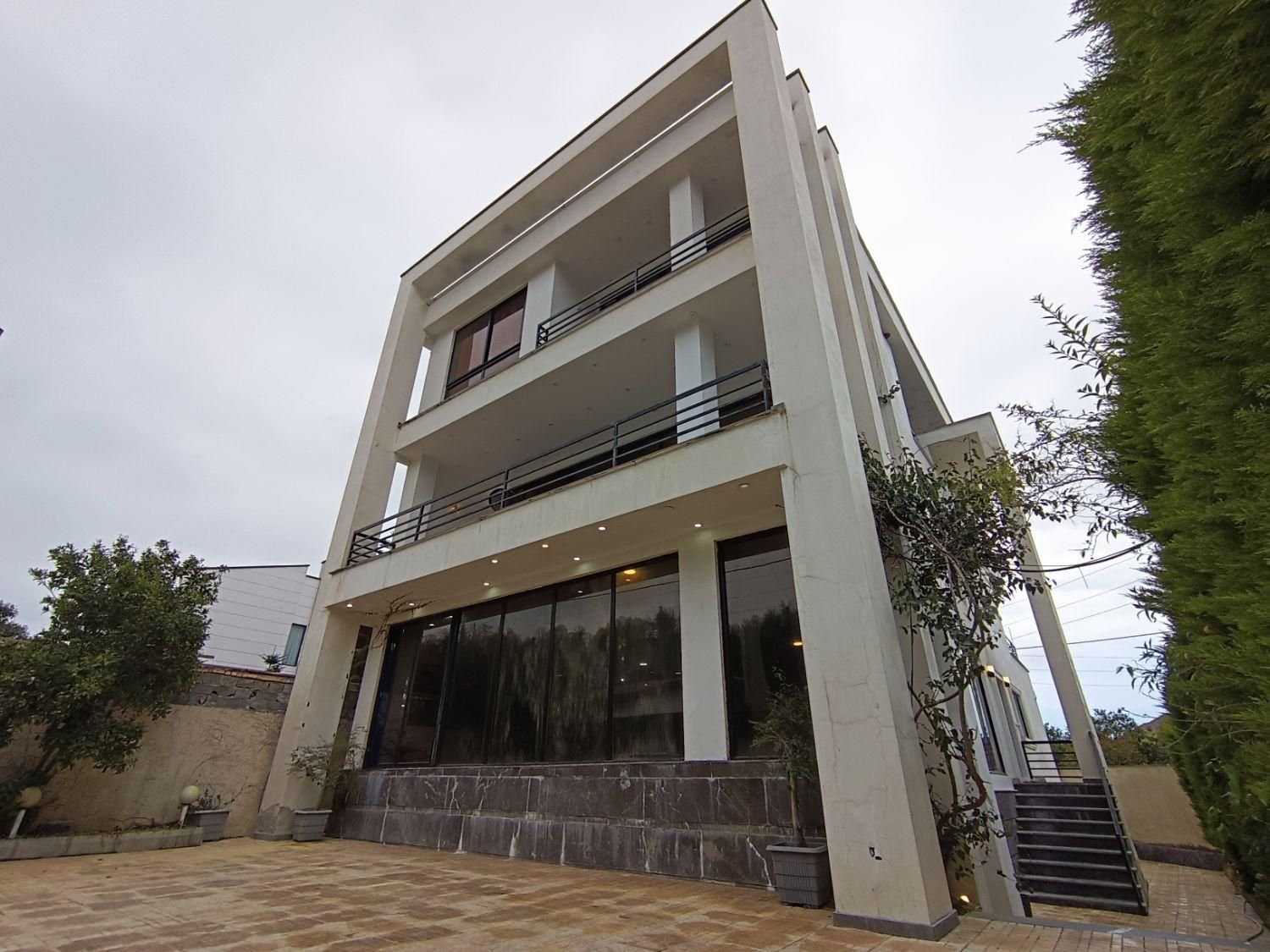 *مدرن۴خواب تریبلکس استخردار بیلیارد پلاک۱جنگل شیک|اجارهٔ کوتاهمدت ویلا و باغ|سلمانشهر, |دیوار