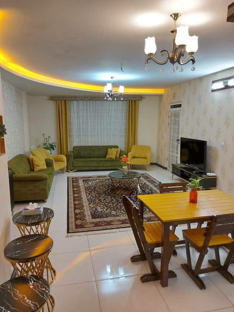 منزل آپارتمان مبله صدرا|اجارهٔ کوتاه‌مدت آپارتمان و سوئیت|شیراز, شهرک گلستان|دیوار