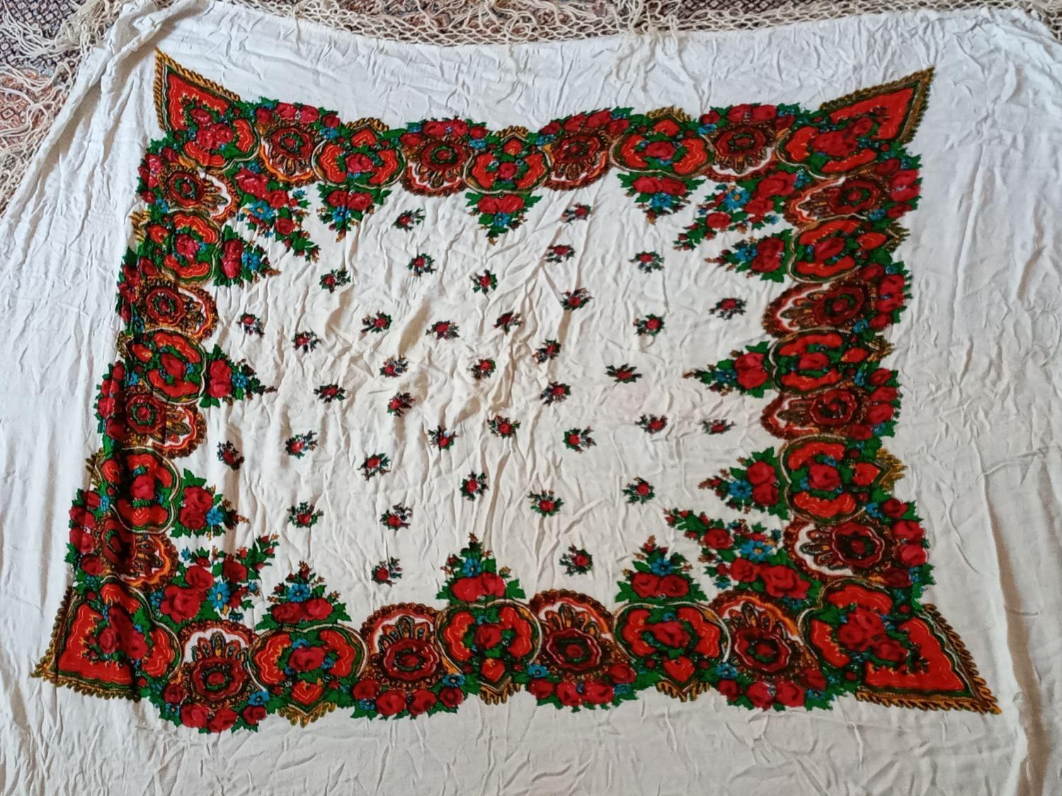 یایلیق|لباس|خلخال, |دیوار