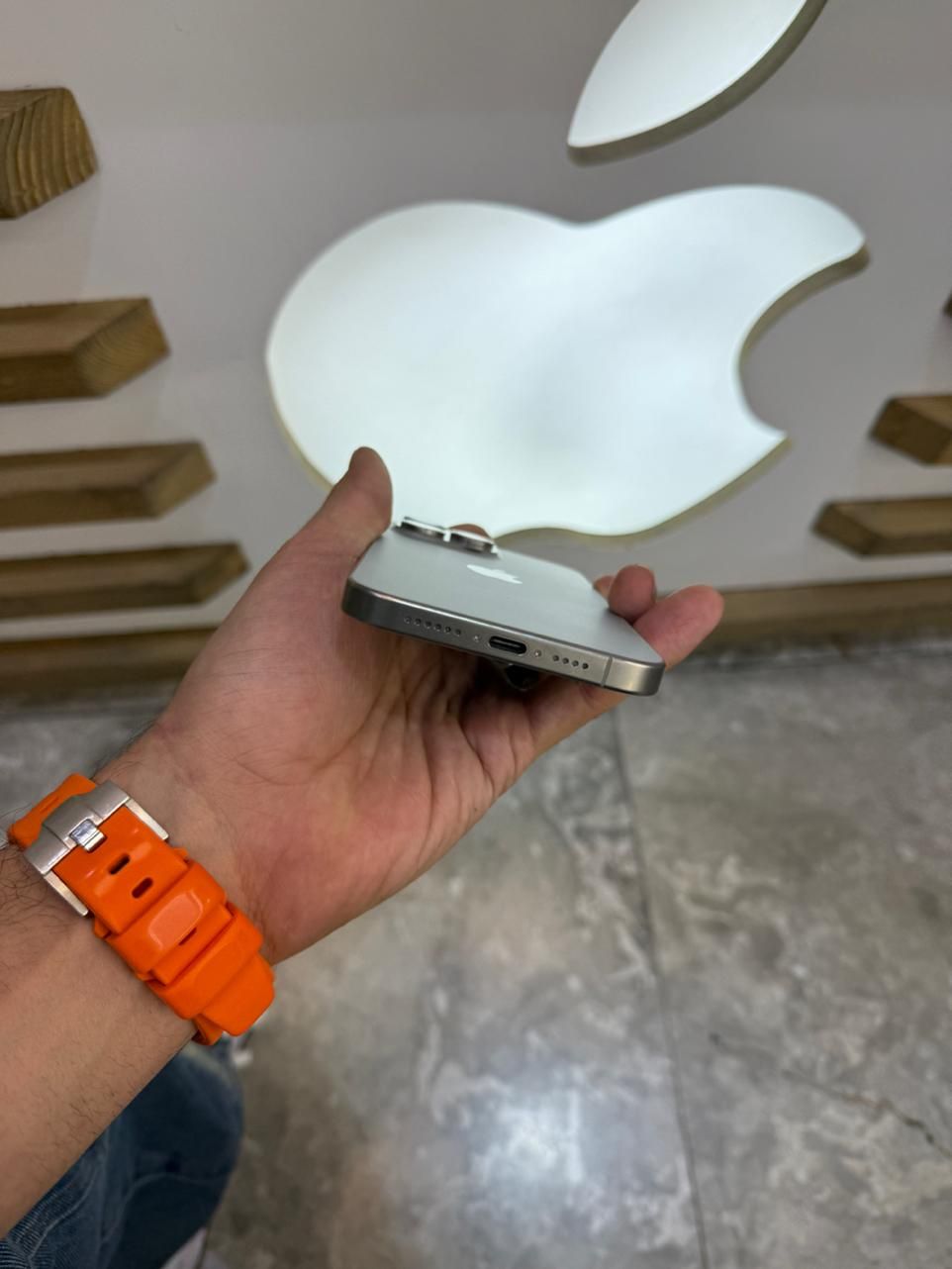 اپل iPhone 15 Pro Max با حافظهٔ ۲۵۶ گیگابایت|موبایل|تهران, باغ فیض|دیوار