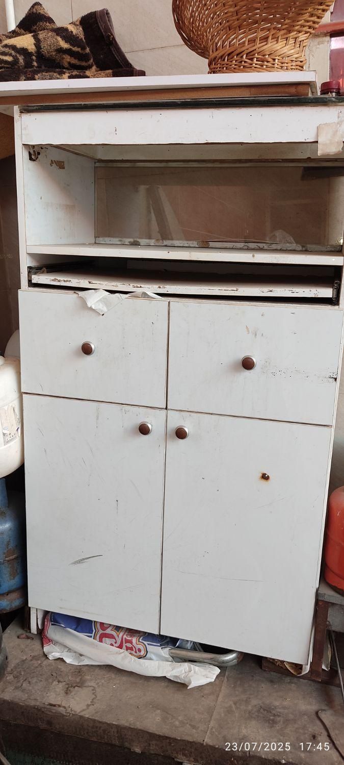 تخت فلزی وسندلی میز|حراج|دزفول, |دیوار