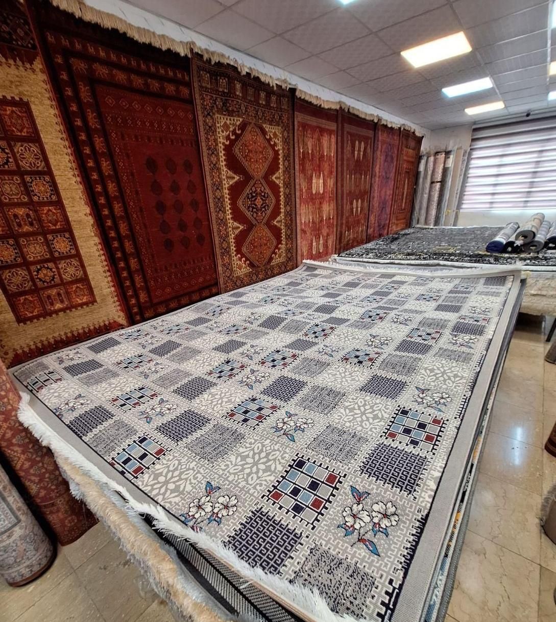 گلیم ۹ متری طرح چهارخونه ستاره نگارین۱ کد 0393|گلیم، جاجیم، گبه|مشهد, امیر|دیوار