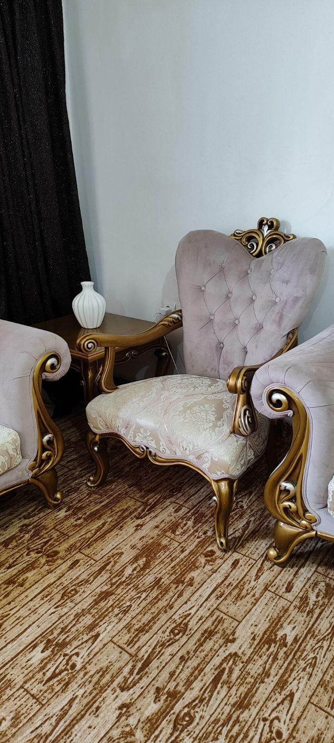 مبل کلاسیک و میزغذاخوری|مبلمان خانگی و میز عسلی|هشتگرد, فاز ۷ مهستان|دیوار