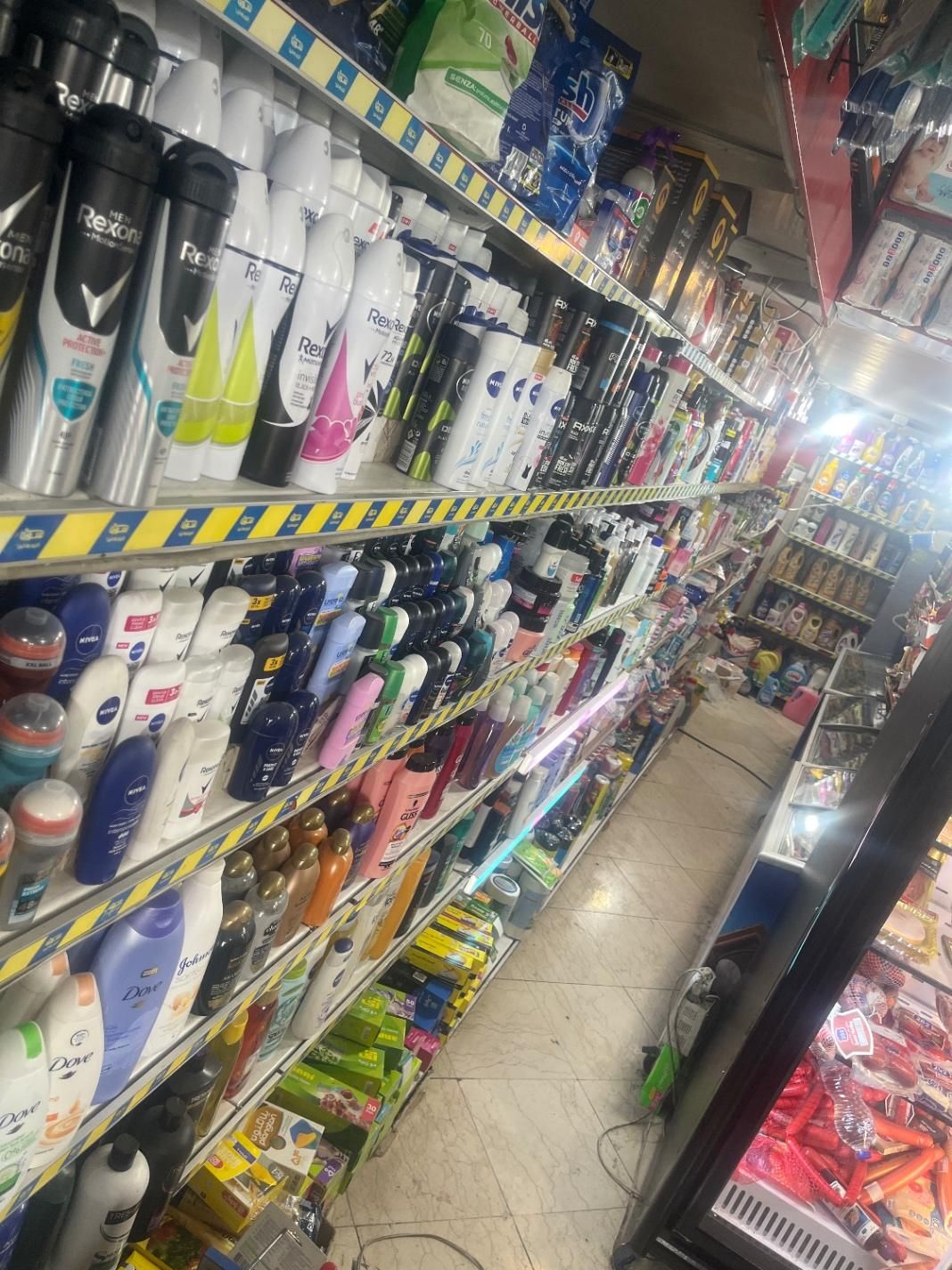 استخدام کارگر برای سوپرمارکت در شهر تهران|استخدام خدمات فروشگاه و رستوران|سنندج, |دیوار