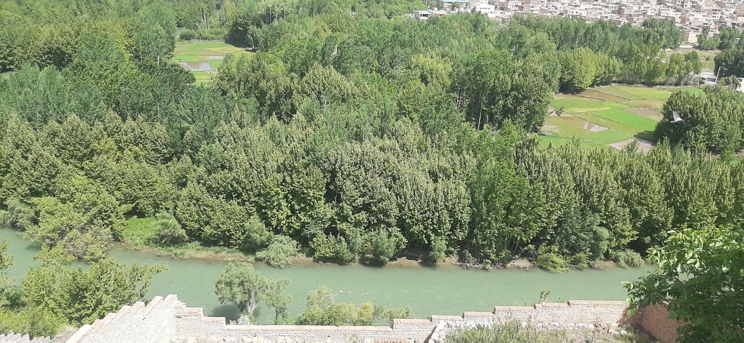 اجاره سوییت و خانه ویلایی در باغبهادران|اجارهٔ کوتاه‌مدت آپارتمان و سوئیت|اصفهان, باغ دریاچه|دیوار