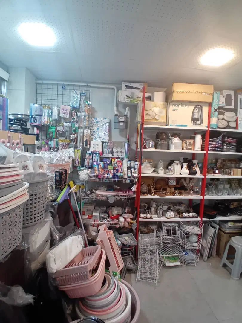مغازه/30متری/فلکه گاز/بلوار لاکان/با مالکیت|فروش مغازه و غرفه|رشت, پل تالشان|دیوار