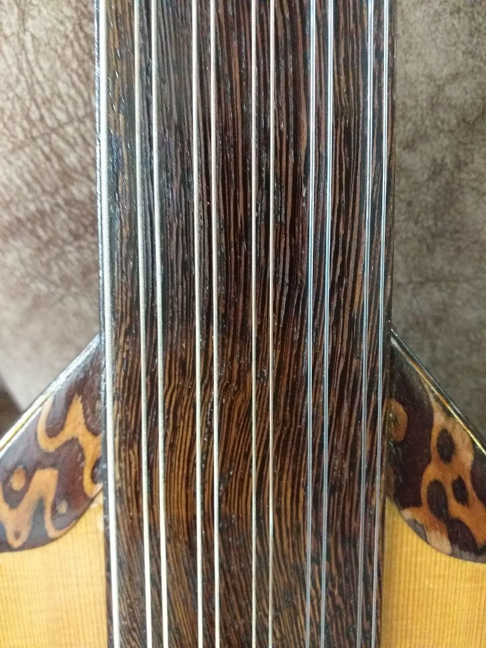 عود استاد ناظم پور|سازهای سنتی|تهران, نیروی هوایی (پیروزی)|دیوار