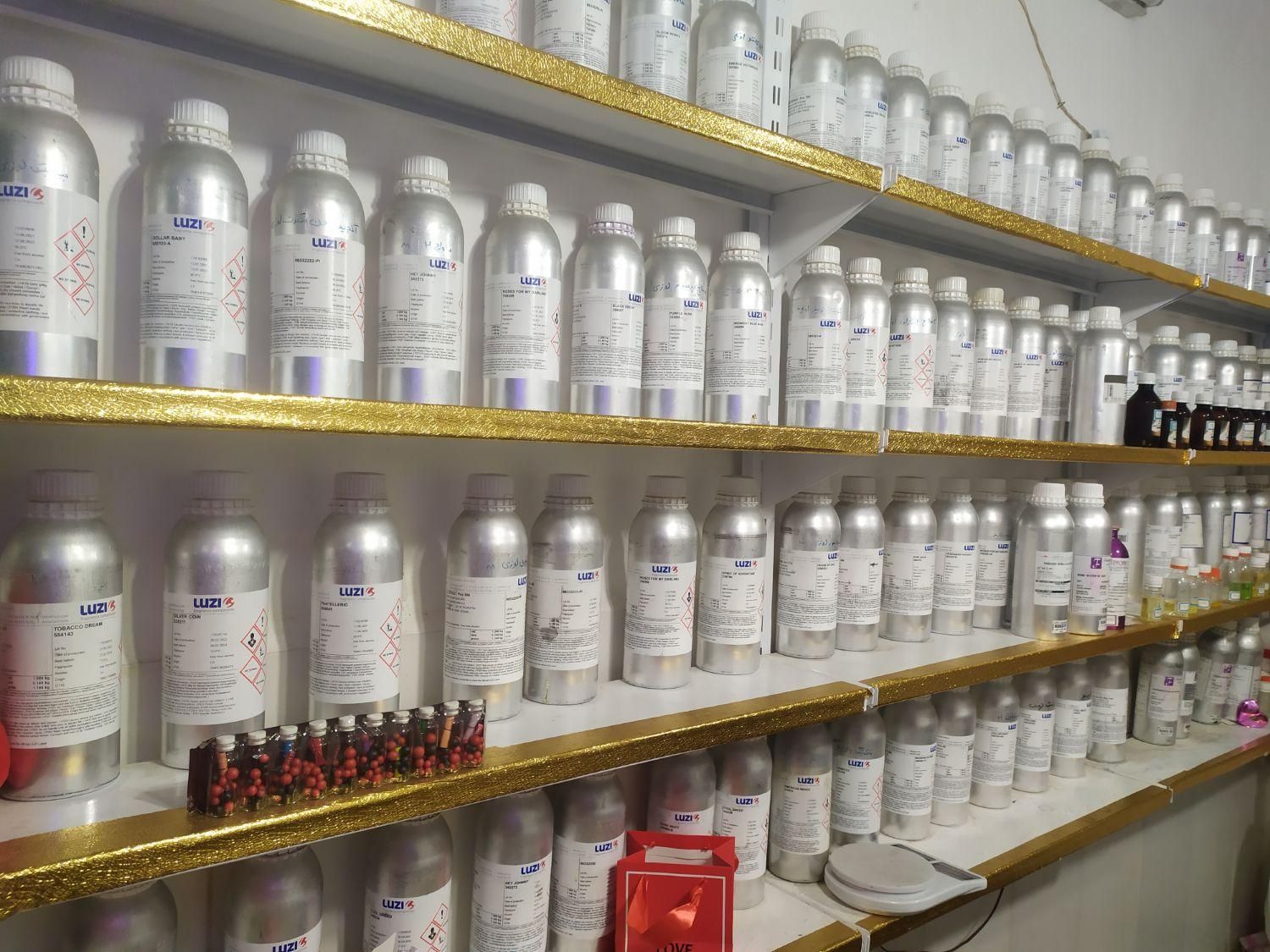 عطر ادکلن با کیفیت لوزی|آرایشی، بهداشتی، درمانی|تبریز, |دیوار