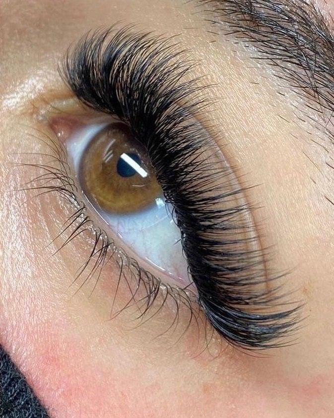 اکستنشن مژه لوکس و اقتصادی با تخفیف ویژه|خدمات آرایشگری و زیبایی|شاهین‌شهر, حافظ شمالی|دیوار