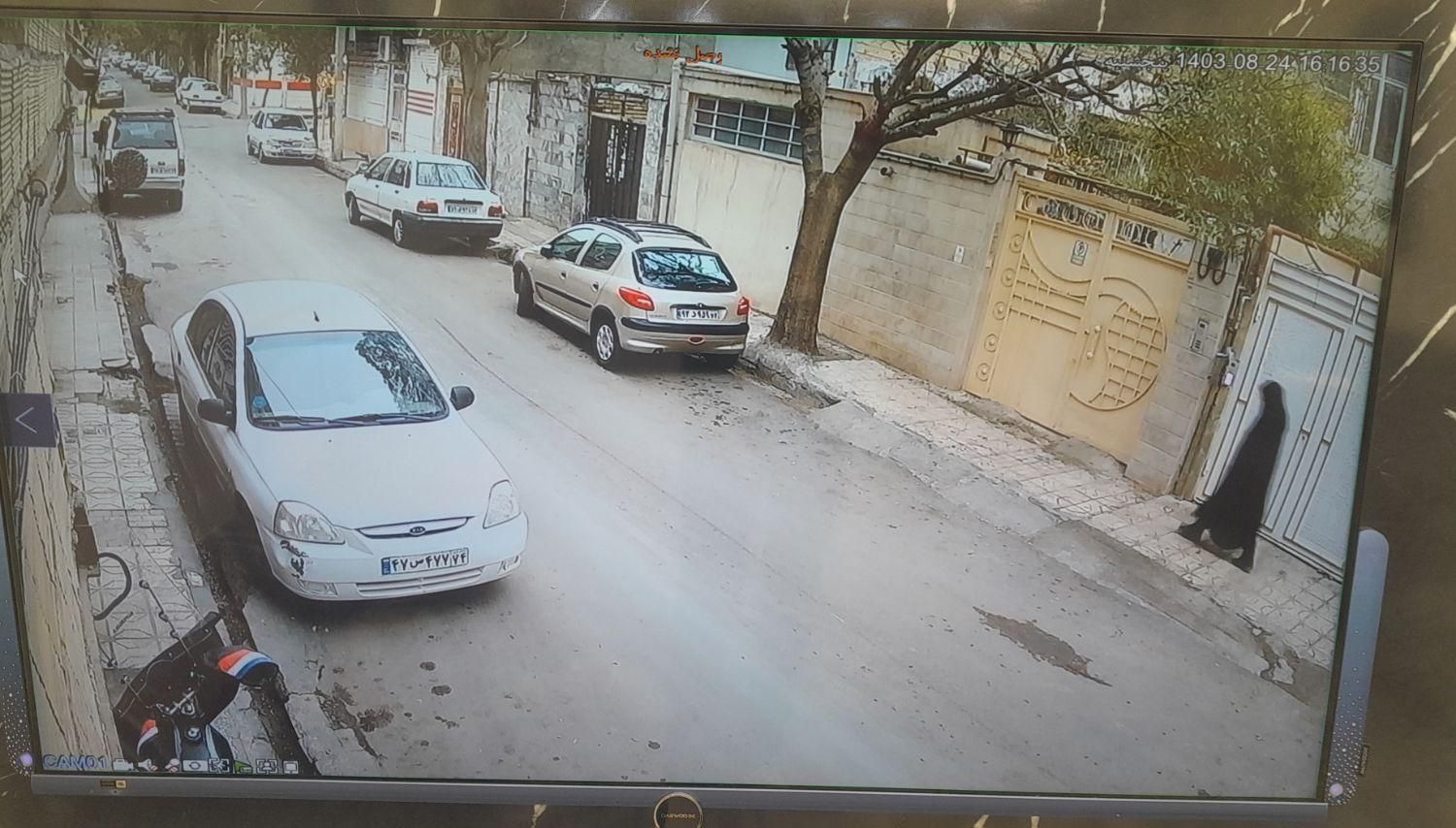 نصب نصاب دوربین مداربسته و انتقال تصویر|دوربین مداربسته|مشهد, حرم مطهر رضوی|دیوار