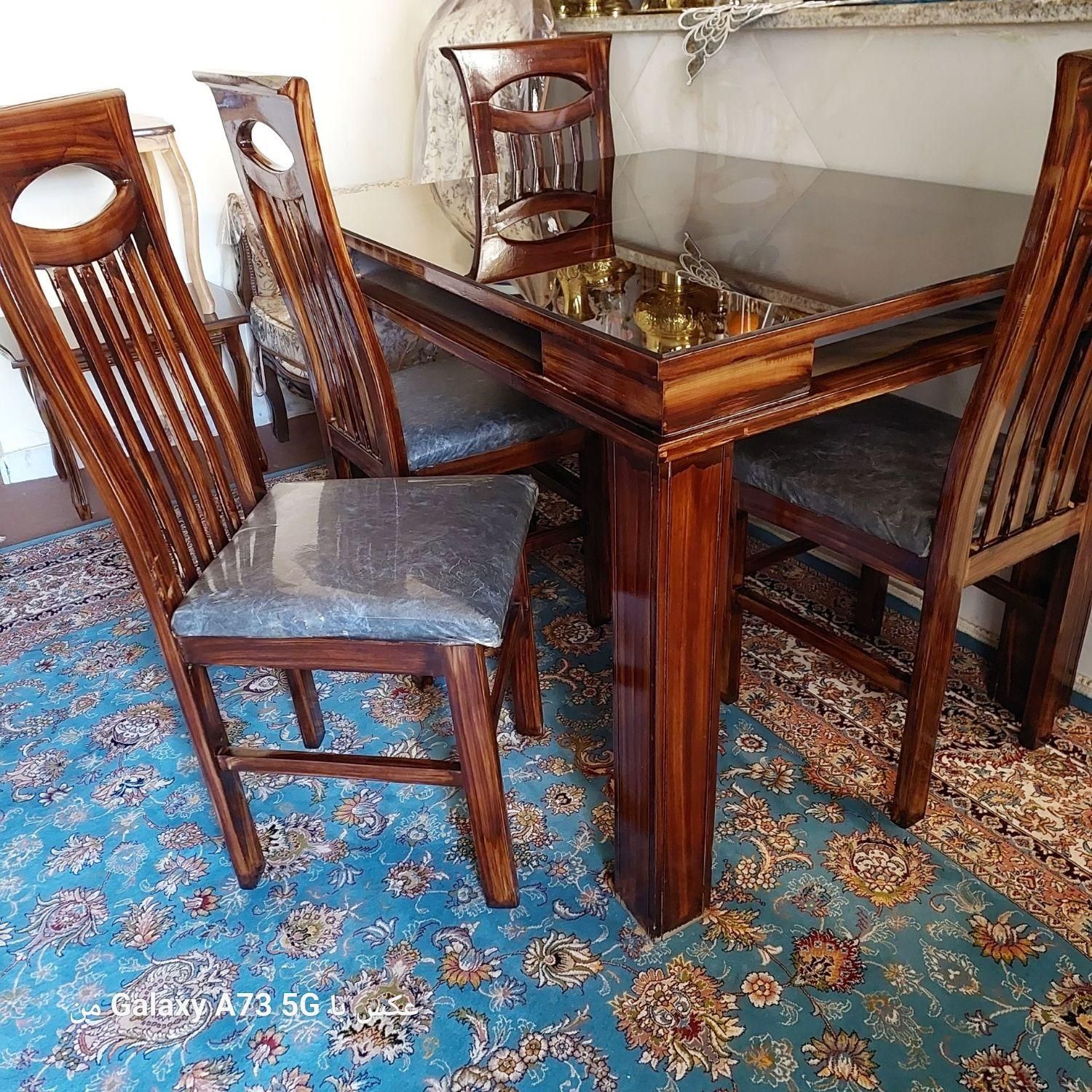 میزنهارخوری چهار نفره تمیز|میز و صندلی غذاخوری|قوچان, |دیوار