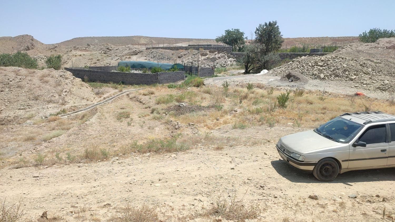 زمین خالی با *آب*|فروش زمین و ملک کلنگی|کهک, |دیوار